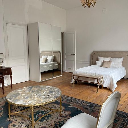 Appartement Paris 7Eme Invalides/ Tour Eiffel 1Er Etage Esterno foto