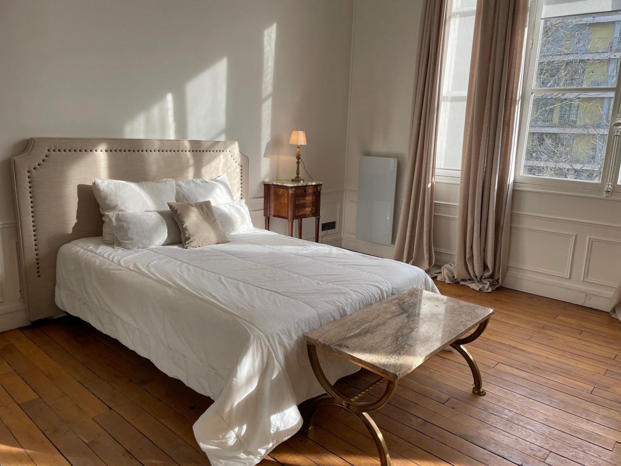 Appartement Paris 7Eme Invalides/ Tour Eiffel 1Er Etage Esterno foto